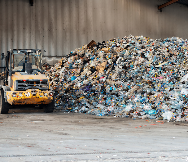 heap-of-plastic-garbage-at-waste-sorting-plant-2026-01-08-02-27-12-utc-1